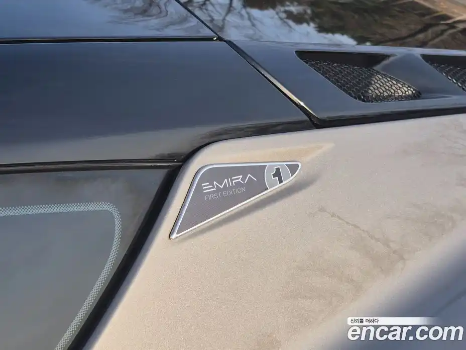 Lotus Emira 2024 3.5 механика в Москве № 256852, фото 19