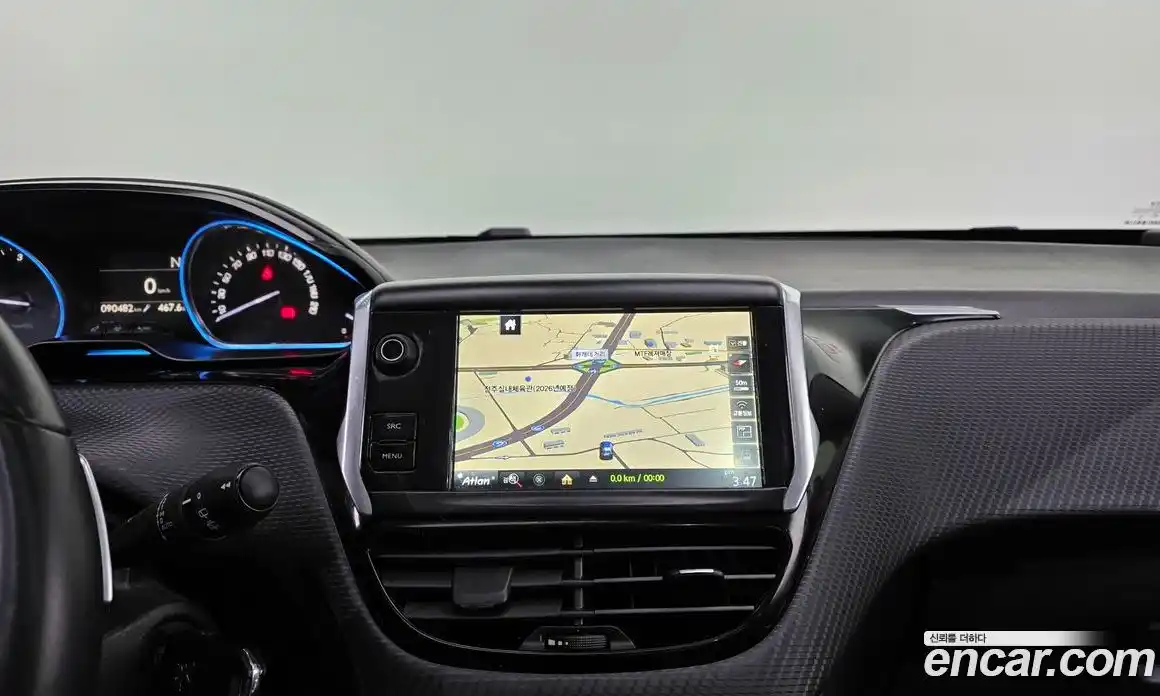 Peugeot 2008 2015 1.6 гидро в Москве № 257720, фото 16