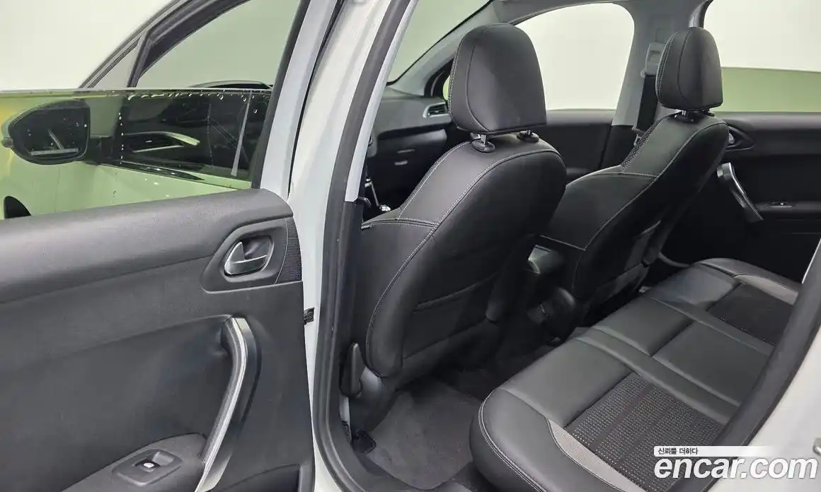 Peugeot 2008 2015 1.6 гидро в Москве № 257720, фото 18