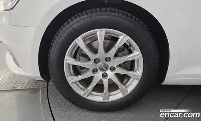 Audi A4 2019 2.0 гидро в Москве № 267987, миниатюра 5