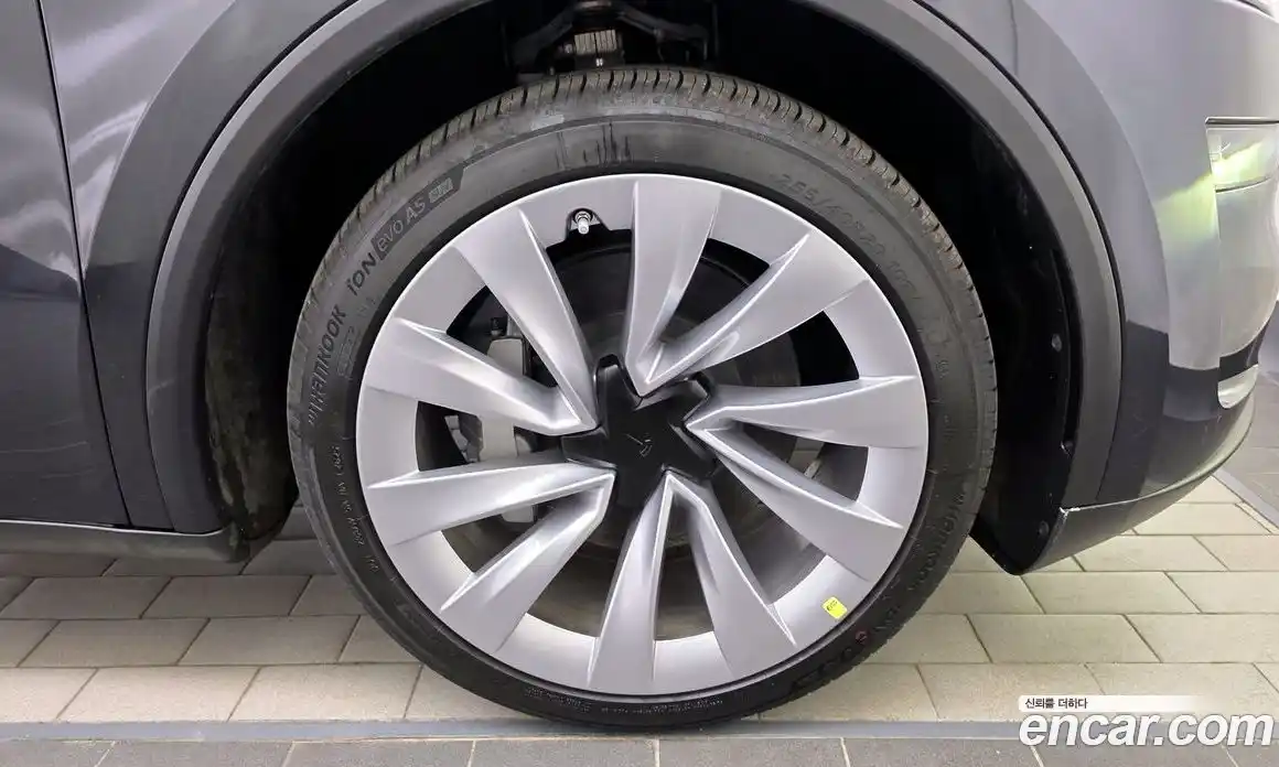 Tesla Model Y 2025 0.2 гидро в Москве № 274345, фото 5