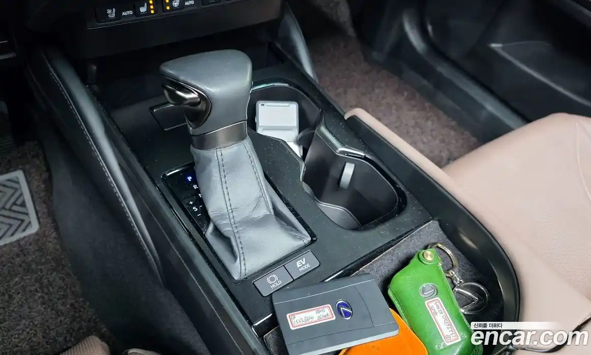 Lexus ES 2023 2.5 гидро в Москве № 275447, фото 9