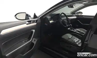Volkswagen Arteon 2019 2.0 гидро в Москве № 276498, миниатюра 10