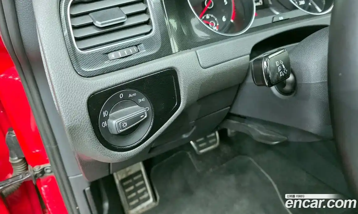 Volkswagen Golf 2014 2.0 гидро в Москве № 276929, фото 17