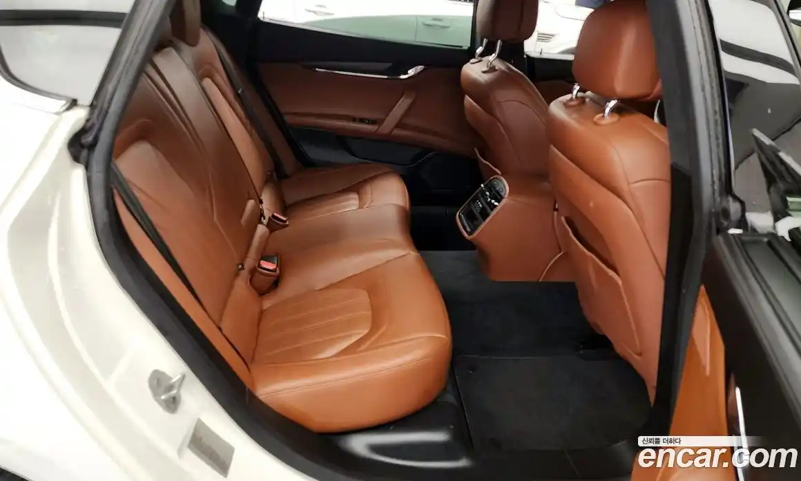 Maserati Quattroporte 2017 3.0 гидро в Москве № 304555, фото 12