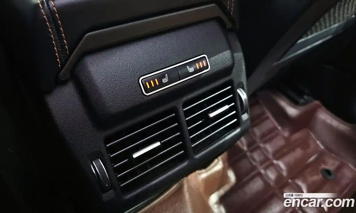 Land Rover Range-Rover Evoque 2018 2.0 гидро в Москве № 315854, фото 17