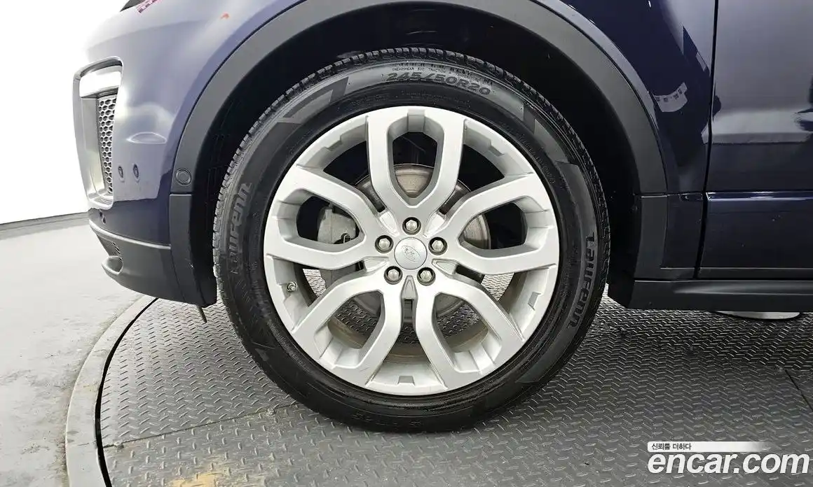 Land Rover Range-Rover Evoque 2018 2.0 гидро в Москве № 315854, фото 5