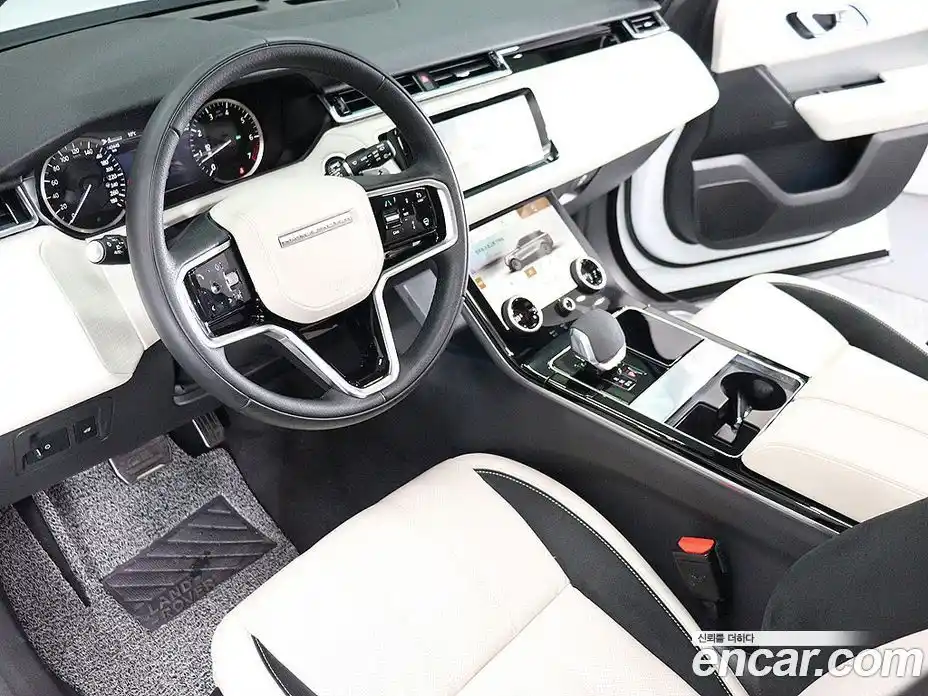 Land Rover Range-Rover Velar 2023 2.0 гидро в Москве № 316417, фото 17
