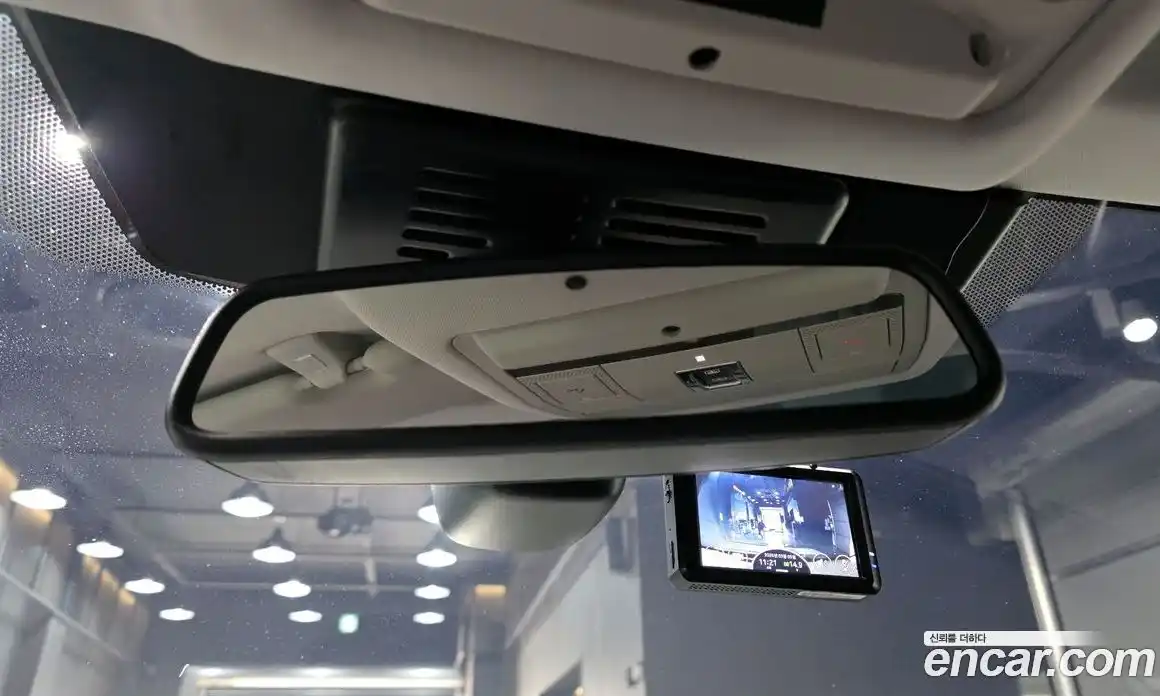 Land Rover Discovery Sport 2019 2.0 гидро в Москве № 333262, фото 18