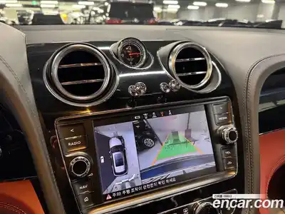 Bentley Bentayga 2020 4.0 гидро в Москве № 366452, миниатюра 11