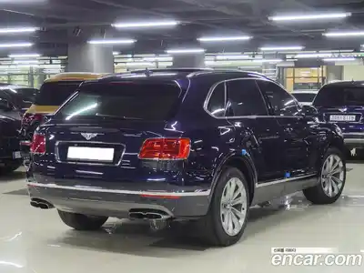 Bentley Bentayga 2020 4.0 гидро в Москве № 366452, миниатюра 3