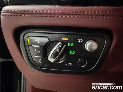 Bentley Bentayga 2020 4.0 гидро в Москве № 366452, миниатюра 9