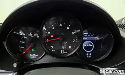 Porsche 718 2019 2.0 гидро в Москве № 374219, миниатюра 8