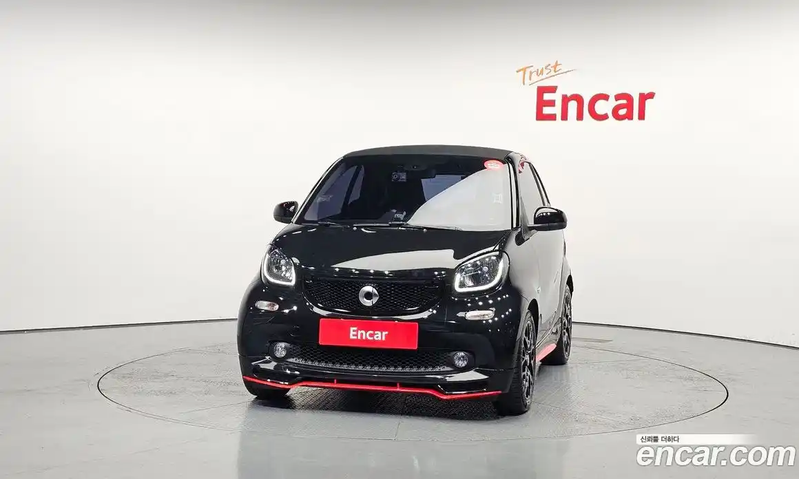 Smart Fortwo 2017 1.0 гидро в Москве № 376044, фото 3