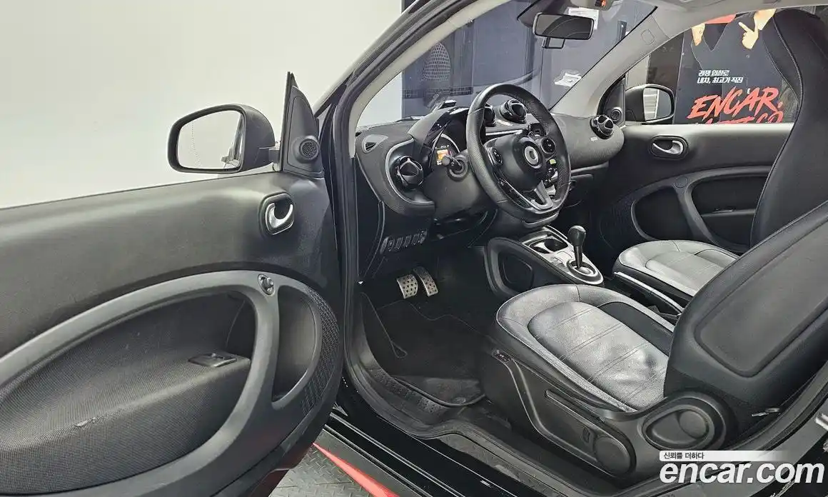 Smart Fortwo 2017 1.0 гидро в Москве № 376044, фото 10
