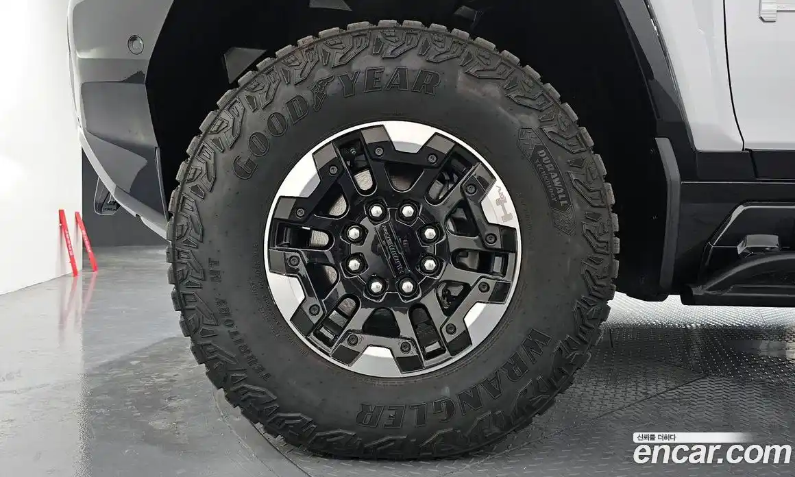 GMC Hummer EV 2025 гидро в Москве № 386108, фото 5