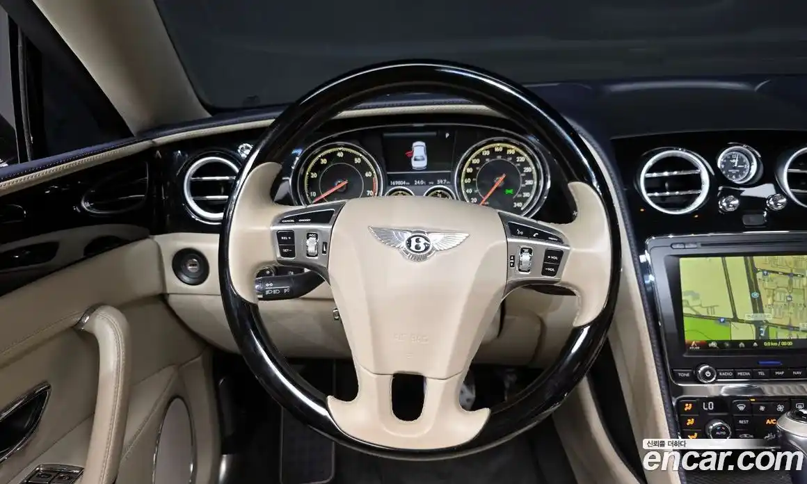 Bentley Flying Spur 2018 4.0 гидро в Москве № 387216, фото 13