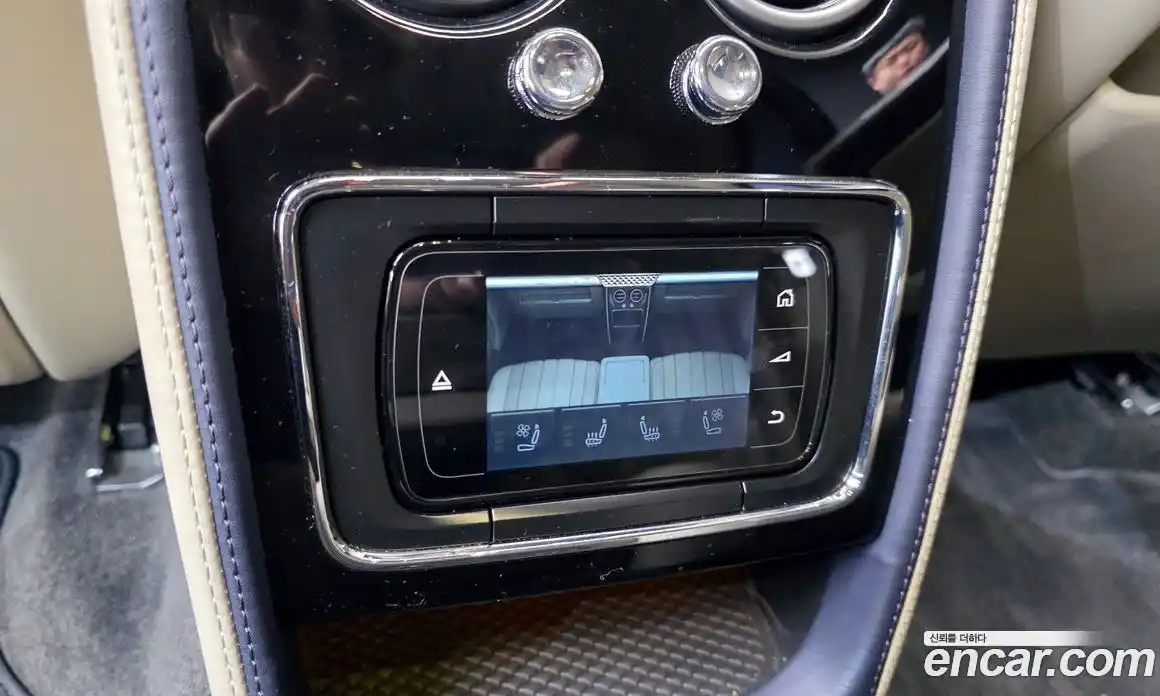 Bentley Flying Spur 2018 4.0 гидро в Москве № 387216, фото 17