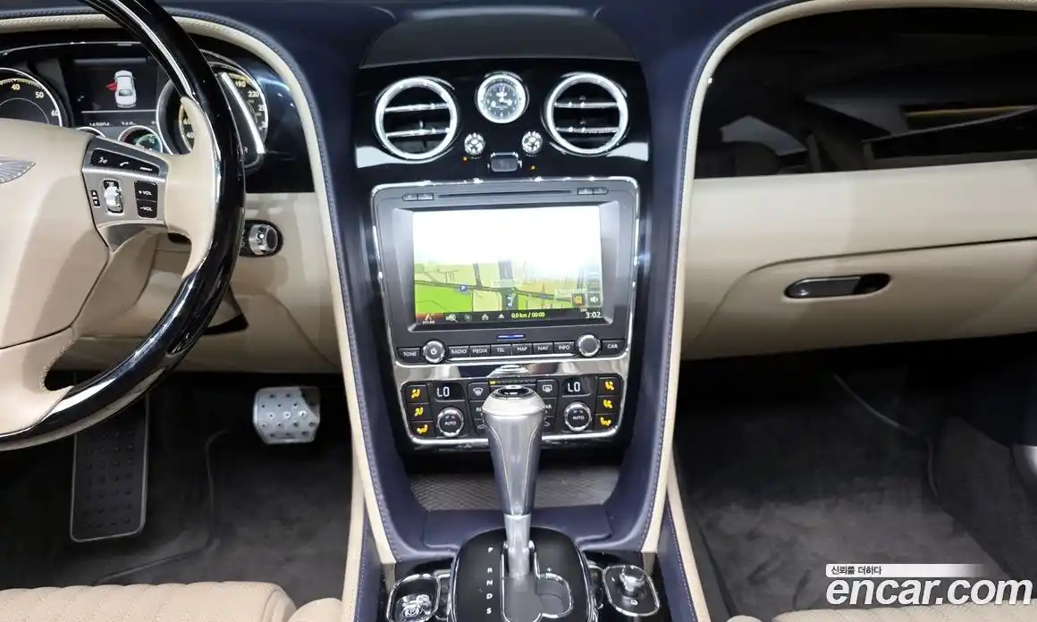 Bentley Flying Spur 2018 4.0 гидро в Москве № 387216, фото 19