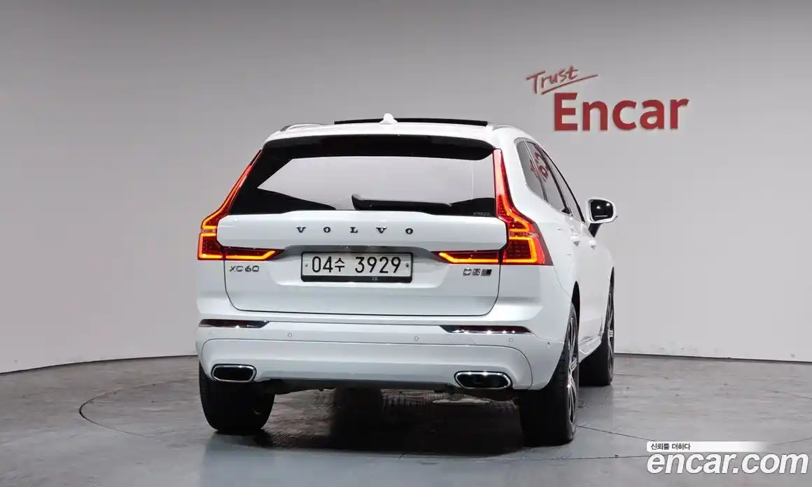 Volvo XC60 2019 2.0 гидро в Москве № 429986, фото 4