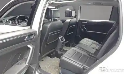 Volkswagen Tiguan 2018 2.0 гидро в Москве № 472130, миниатюра 12