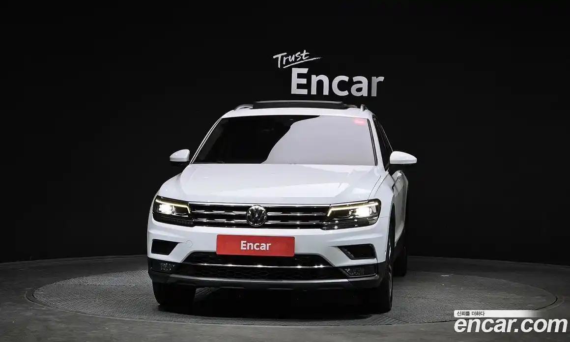 Volkswagen Tiguan 2018 2.0 гидро в Москве № 472130, фото 3