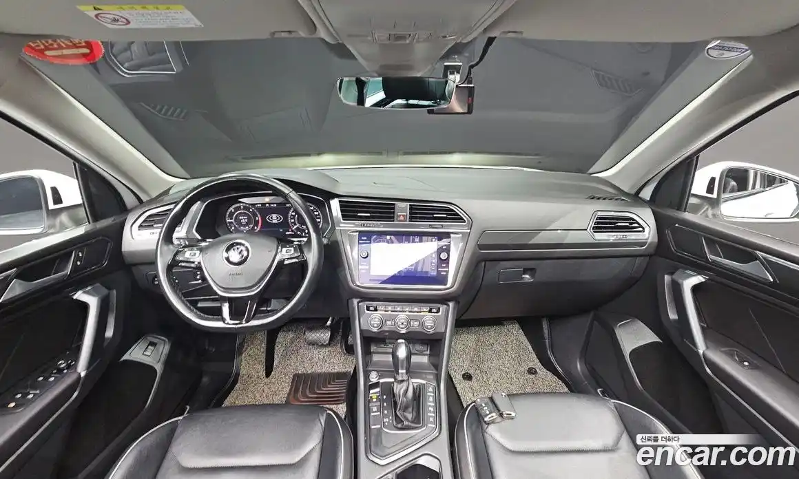Volkswagen Tiguan 2018 2.0 гидро в Москве № 472130, фото 7