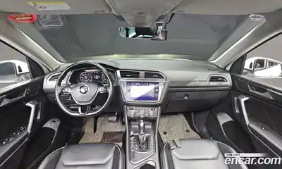 Volkswagen Tiguan 2018 2.0 гидро в Москве № 472130, миниатюра 7