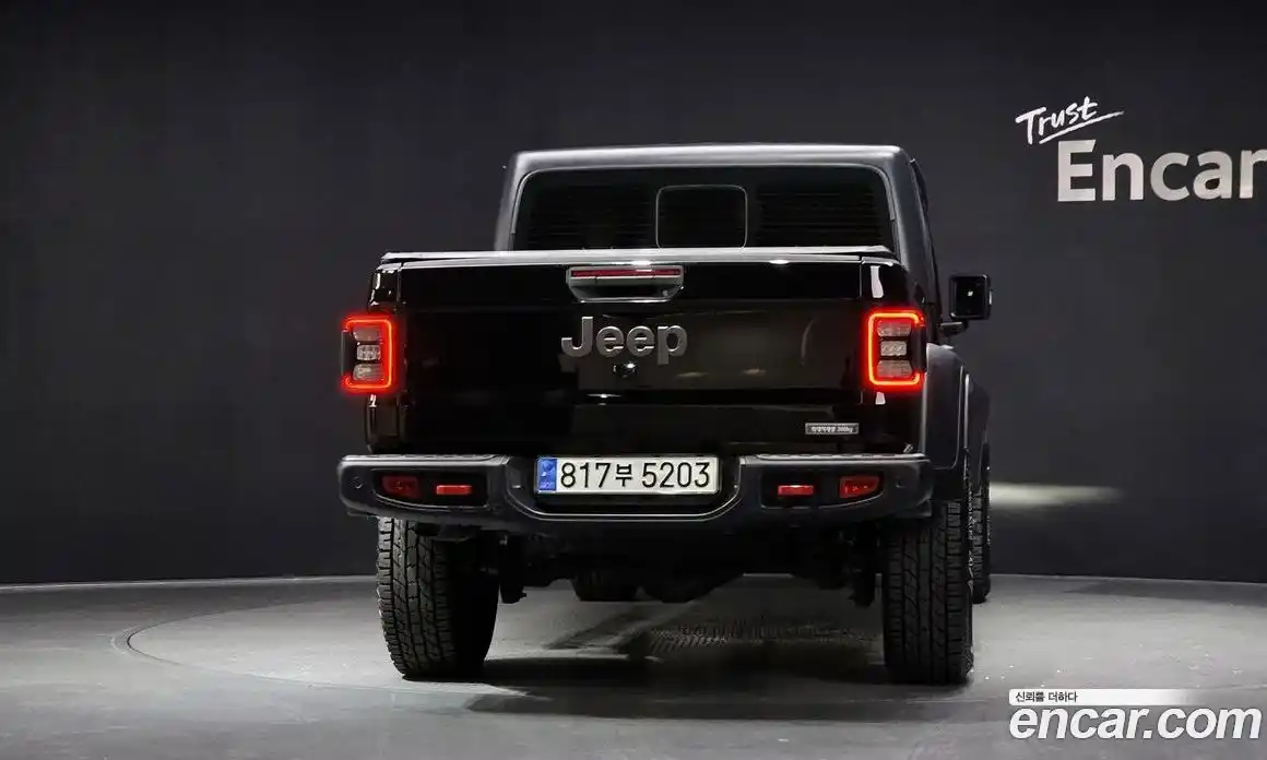 Jeep Gladiator 2021 3.6 гидро в Москве № 472663, фото 4