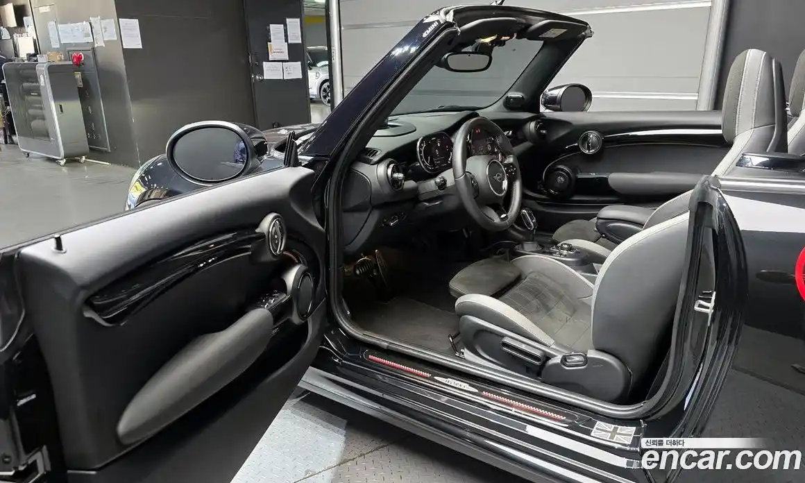 Mini Cooper Convertible 2022 2.0 гидро в Москве № 499056, фото 11