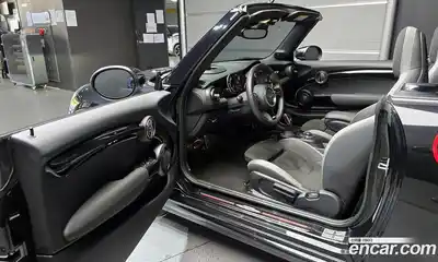 Mini Cooper Convertible 2022 2.0 гидро в Москве № 499056, миниатюра 11