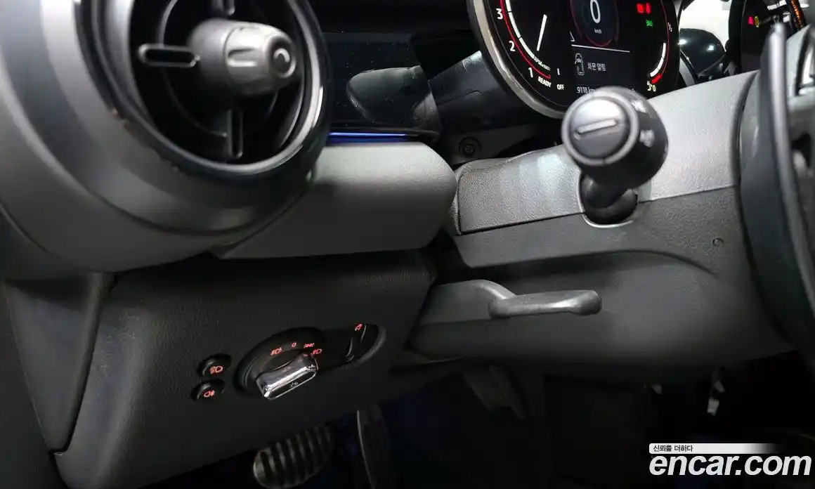 Mini Cooper Convertible 2022 2.0 гидро в Москве № 499056, фото 17
