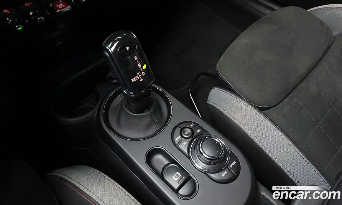 Mini Cooper Convertible 2022 2.0 гидро в Москве № 499056, фото 9