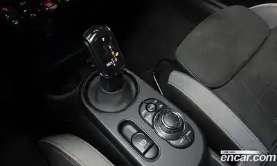 Mini Cooper Convertible 2022 2.0 гидро в Москве № 499056, миниатюра 9