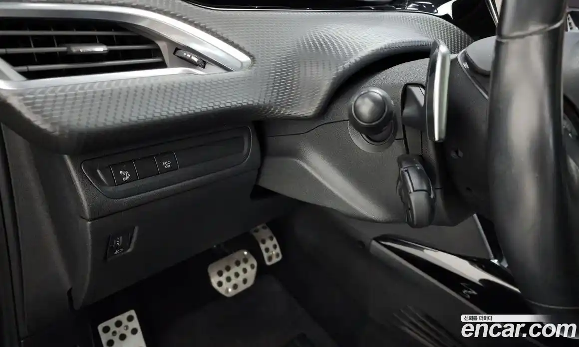 Peugeot 2008 2017 1.6 гидро в Москве № 500511, фото 14