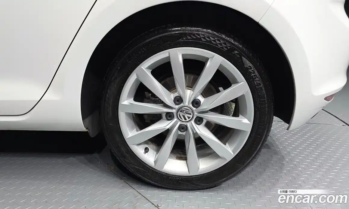 Volkswagen Golf 2015 2.0 гидро в Москве № 520831, фото 5