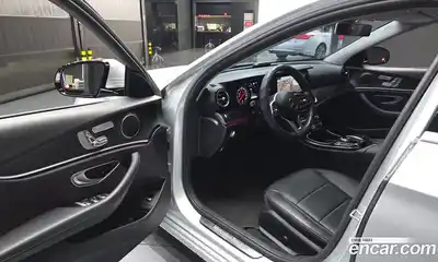 Mercedes-Benz E-Class 2020 1.9 гидро, миниатюра 10