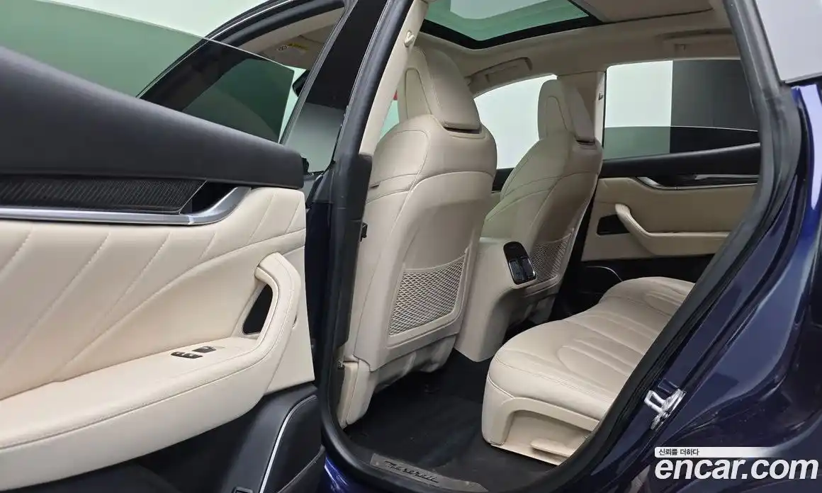 Maserati Levante 2019 3.0 гидро в Москве № 547704, фото 17