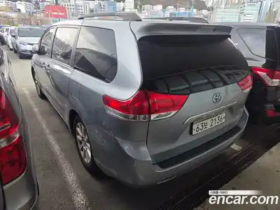 Toyota Sienna 2014 3.5 гидро в Москве № 609814, миниатюра 3