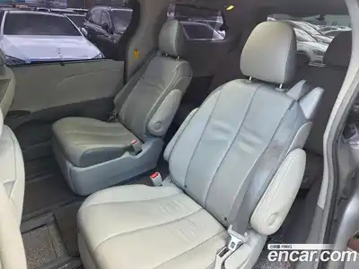 Toyota Sienna 2014 3.5 гидро в Москве № 609814, миниатюра 5