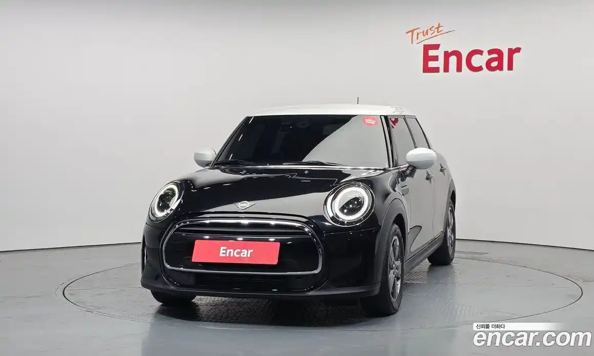 Mini Cooper 2022 1.5 гидро в Москве № 627738, фото 3