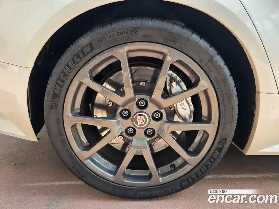 Cadillac CTS-V 2011 6.2 гидро в Москве № 653220, фото 9