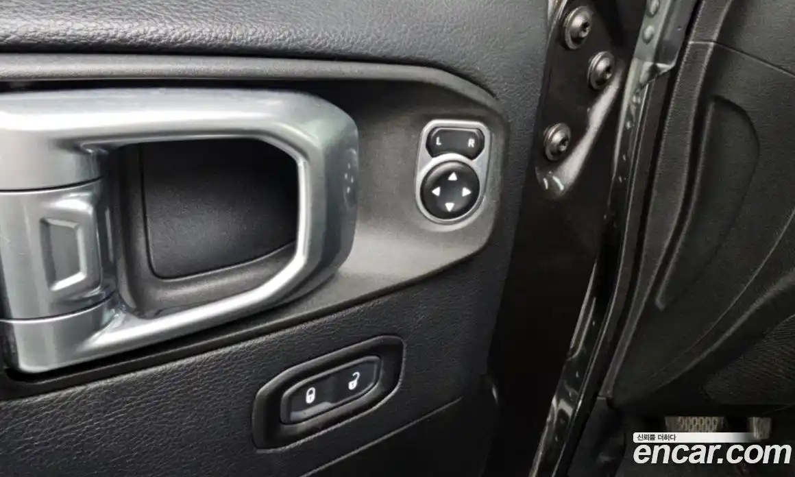 Jeep Wrangler 2019 2.0 гидро в Москве № 725343, фото 18