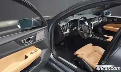 Volvo S60 2019 2.0 гидро в Москве № 749610, миниатюра 11