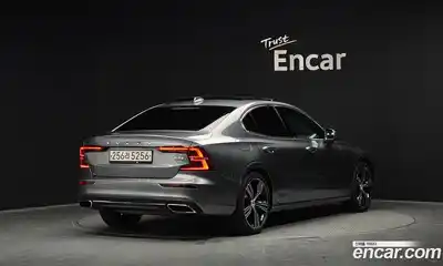Volvo S60 2019 2.0 гидро в Москве № 749610, миниатюра 2