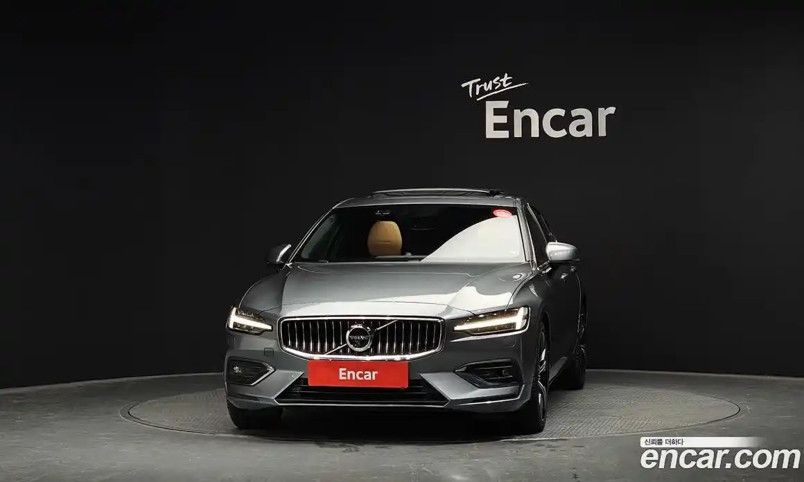 Volvo S60 2019 2.0 гидро в Москве № 749610, фото 3