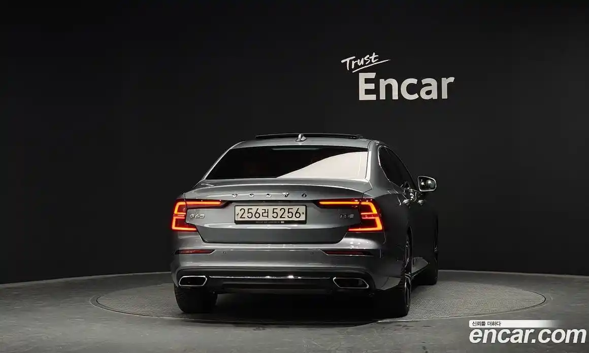 Volvo S60 2019 2.0 гидро в Москве № 749610, фото 4