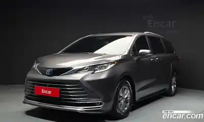 Toyota Sienna, 2023