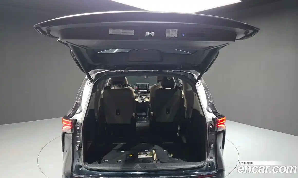Toyota Sienna 2023 2.5 гидро в Москве № 750254, фото 20