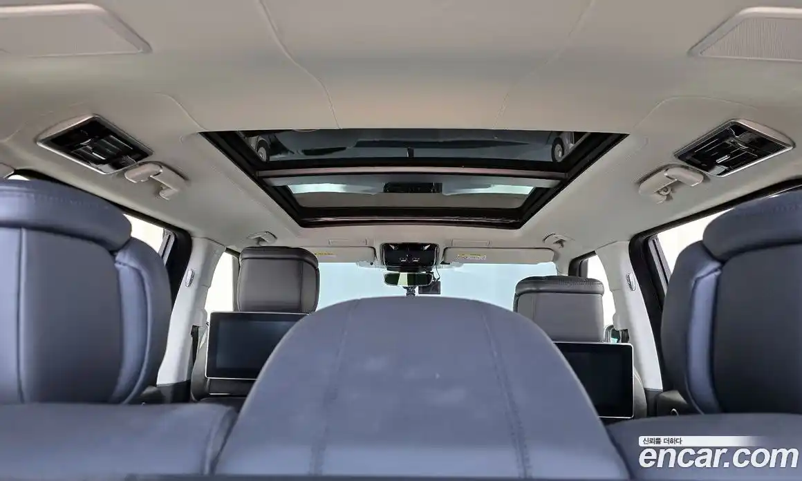 Land Rover Range-Rover 2018 5.0 гидро в Москве № 766058, фото 18